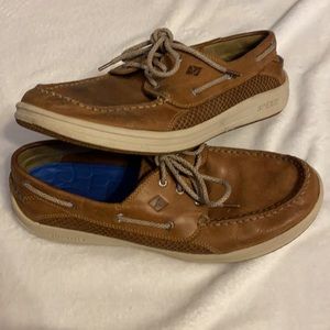 Sperry boat shoes
